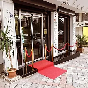 Aıle Otel